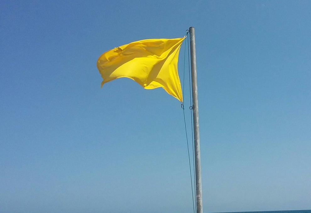 plajlardaki bayrakların anlamları