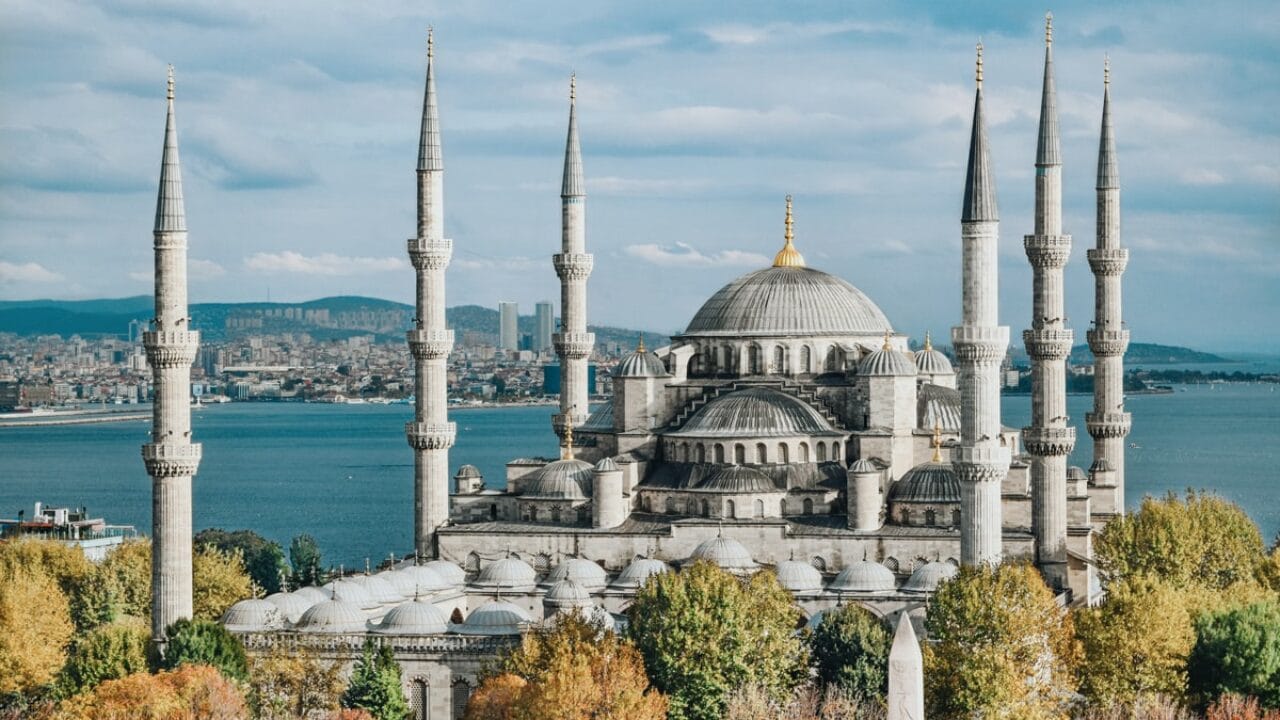 Istanbulda-gezilecek-yerler